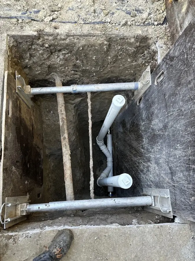 Experienced plumber completing Gas Line Repair work in East Bloomfield